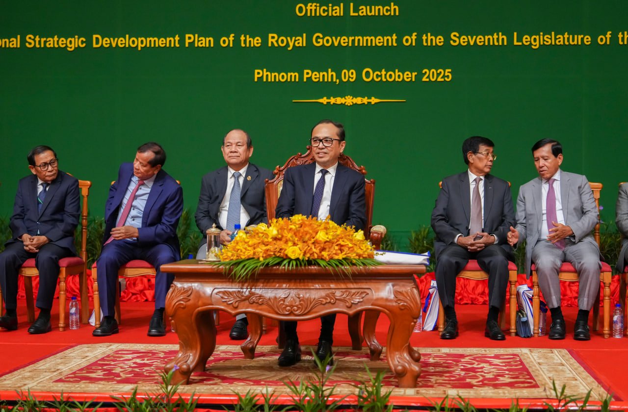 ឯកឧត្ដមឧបនាយករដ្ឋមន្រ្តីប្រចាំការ វង្សី វិស្សុត
