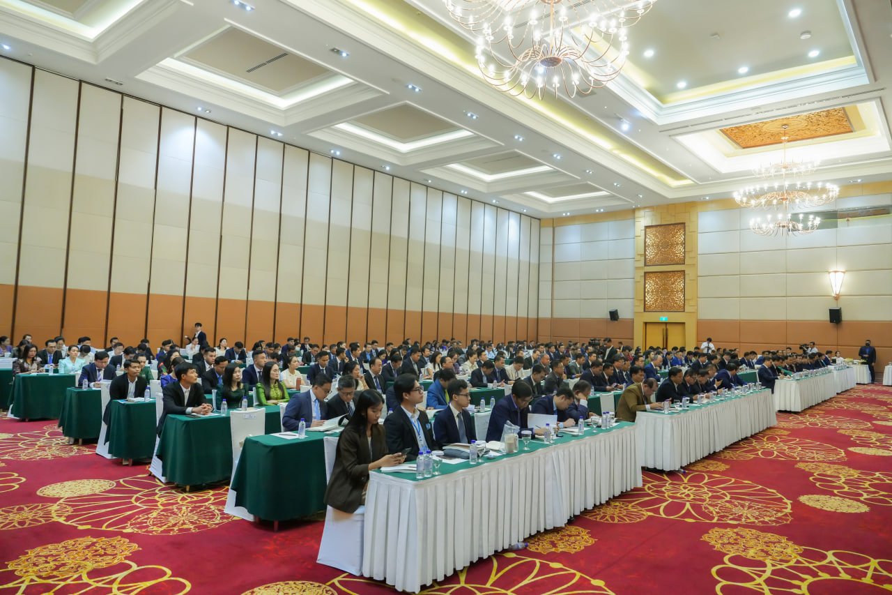 ឯកឧត្តមឧបនាយករដ្ឋមន្ត្រីប្រចាំការ វង្សី វិស្សុត