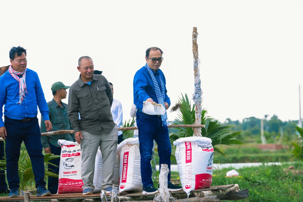 ឯកឧត្តមឧបនាយករដ្ឋមន្រ្តីប្រចាំការ វង្សី វិស្សុត