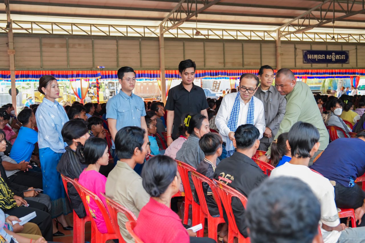 ឯកឧត្តមឧបនាយករដ្ឋមន្រ្តីប្រចាំការ វង្សី វិស្សុត
