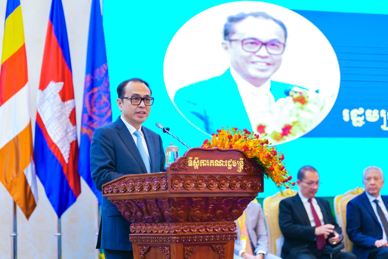 ឯកឧត្តមឧបនាយករដ្ឋមន្រ្តីប្រចាំការ វង្សី វិស្សុត