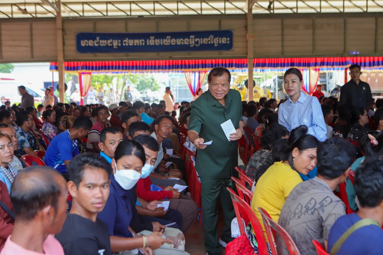 ឯកឧត្តមឧបនាយករដ្ឋមន្រ្តីប្រចាំការ វង្សី វិស្សុត