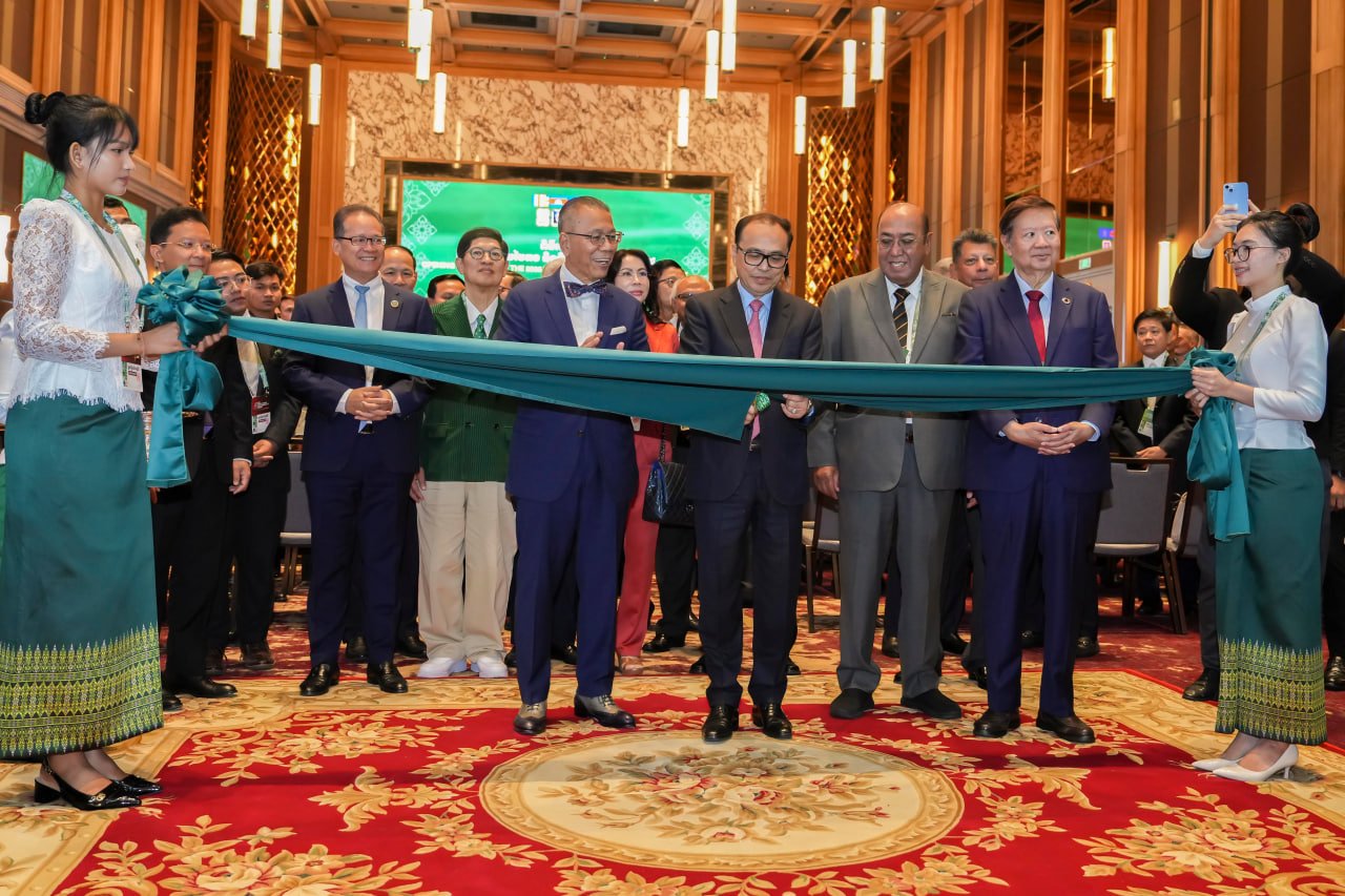 ឯកឧត្តមឧបនាយករដ្ឋមន្រ្តីប្រចាំការ វង្សី វិស្សុត