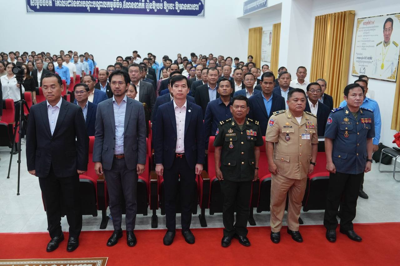 ឯកឧត្ដមឧបនាយករដ្ឋមន្រ្តីប្រចាំការ វង្សី វិស្សុត