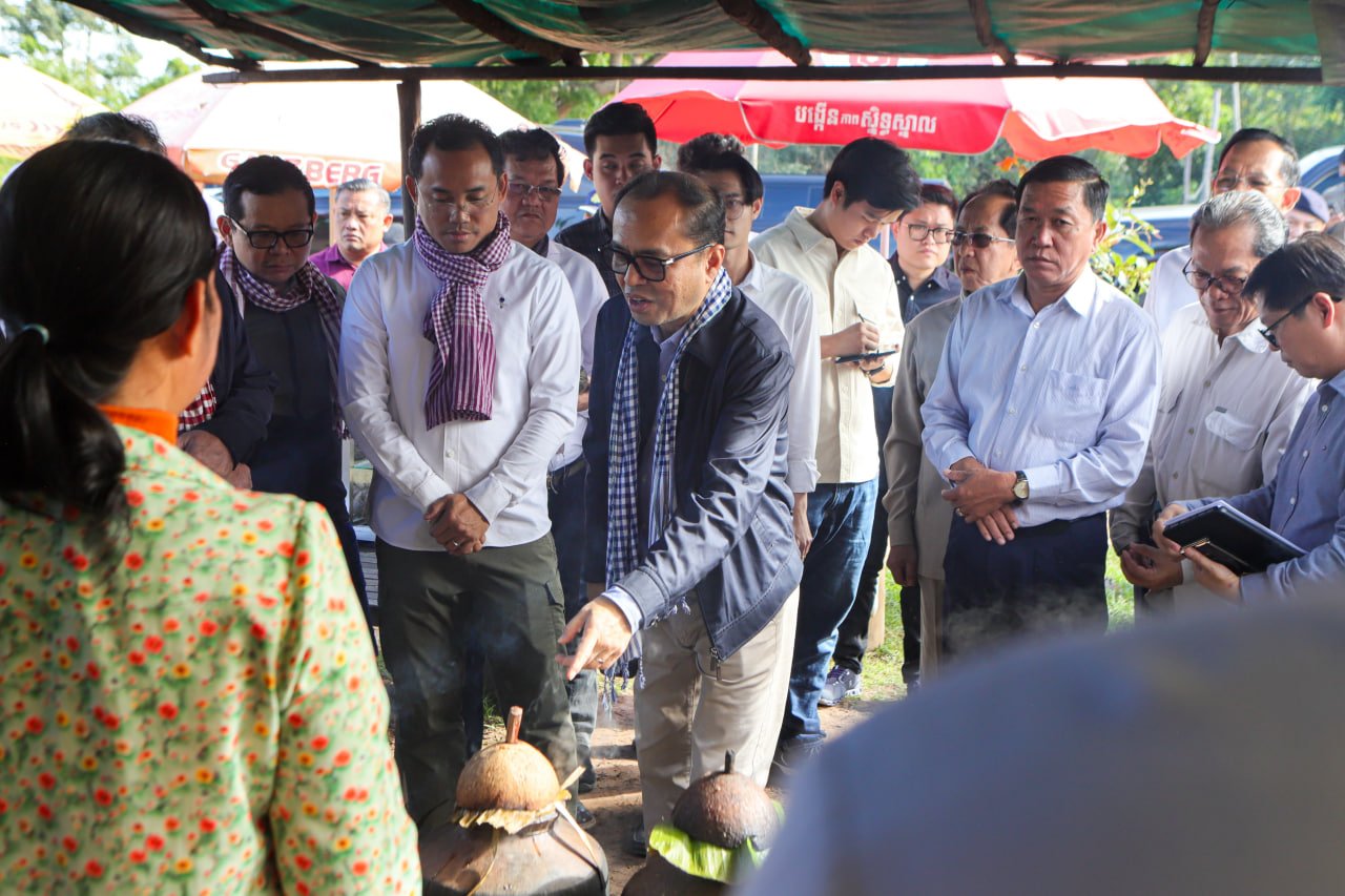 ឯកឧត្តមឧបនាយករដ្ឋមន្ត្រីប្រចាំការ វង្សី វិស្សុត