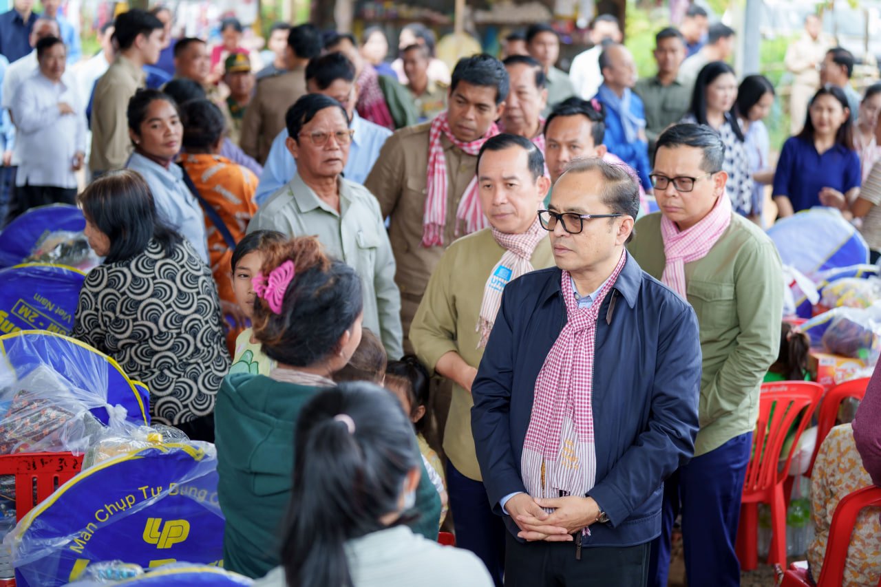 ឯកឧត្តមឧបនាយករដ្ឋមន្រ្តីប្រចាំការ វង្សី វិស្សុត