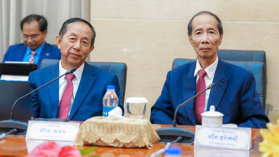 ឯកឧត្តមឧបនាយករដ្ឋមន្រ្តីប្រចាំការ វង្សី វិស្សុត