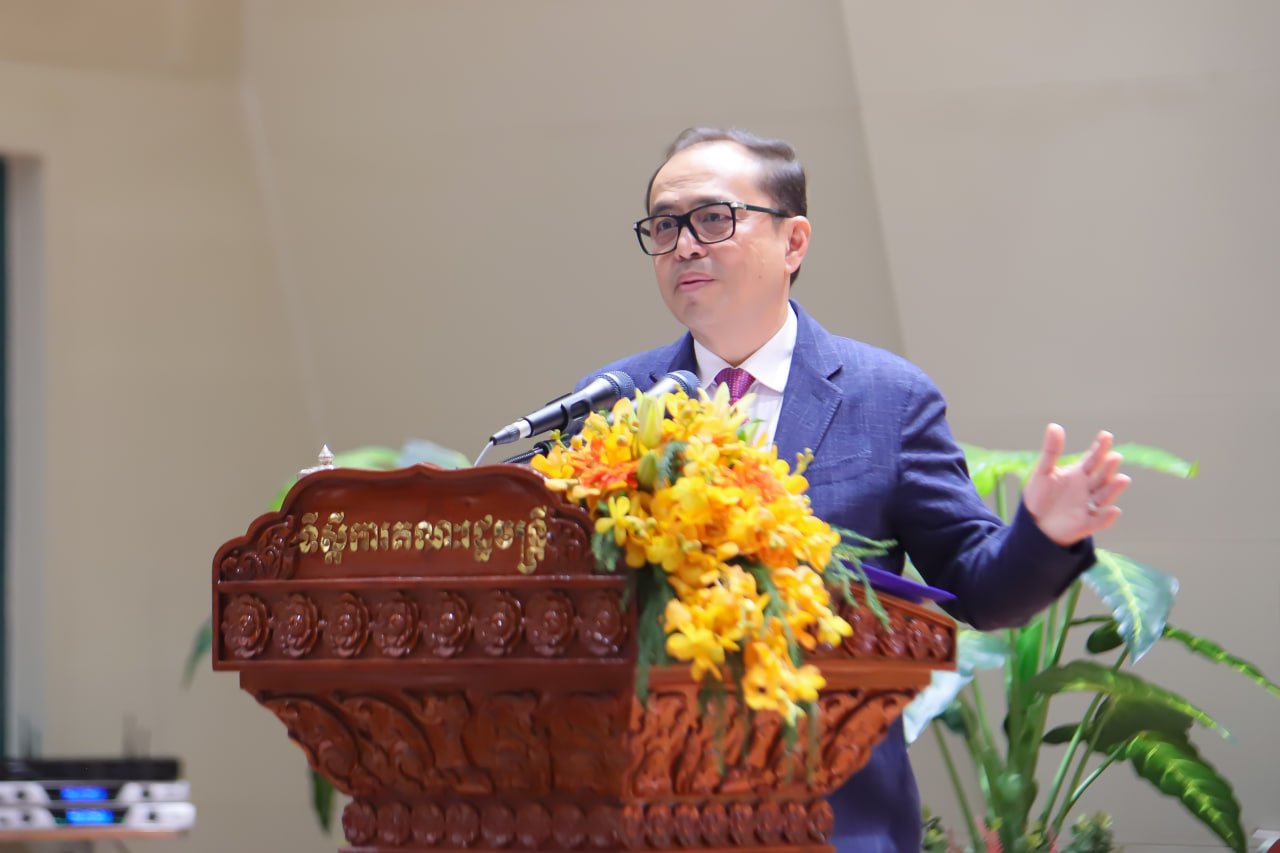 ឯកឧត្តមឧបនាយករដ្ឋមន្រ្តីប្រចាំការ វង្សី វិស្សុត