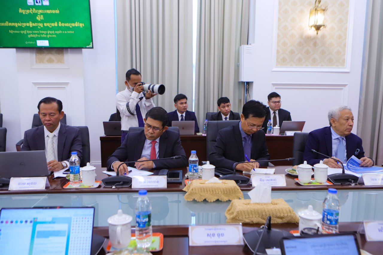 ឯកឧត្តមឧបនាយករដ្ឋមន្រ្តីប្រចាំការ វង្សី វិស្សុត