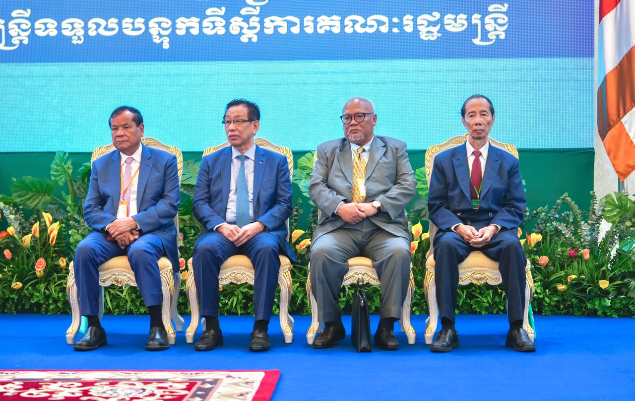 ឯកឧត្តមឧបនាយករដ្ឋមន្រ្តីប្រចាំការ វង្សី វិស្សុត