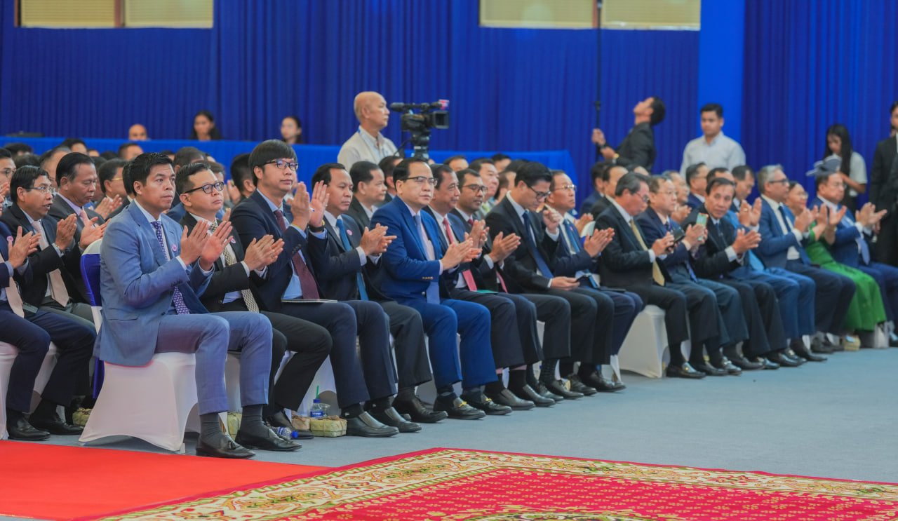 ឯកឧត្តមឧបនាយករដ្ឋមន្រ្តីប្រចាំការ វង្សី វិស្សុត