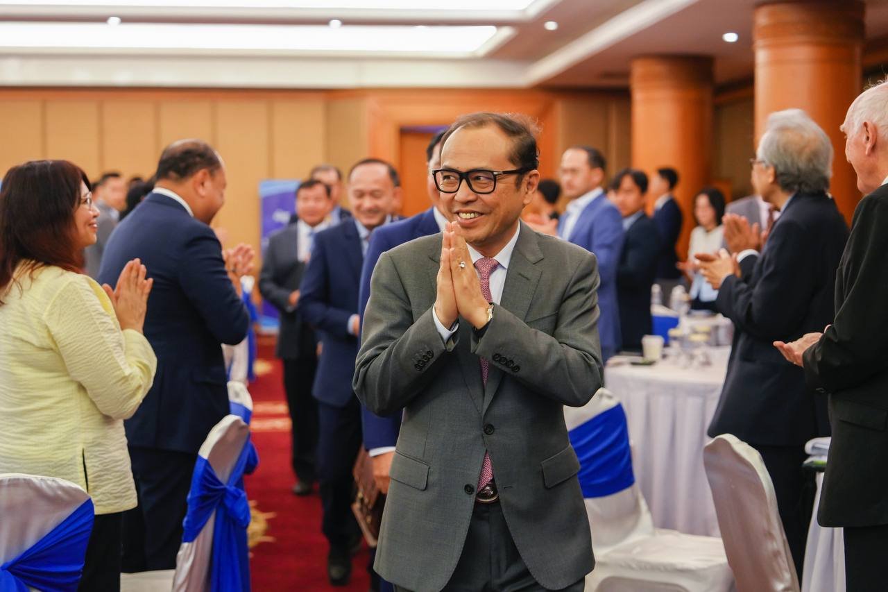ឯកឧត្តមឧបនាយករដ្ឋមន្រ្តីប្រចាំការ វង្សី វិស្សុត