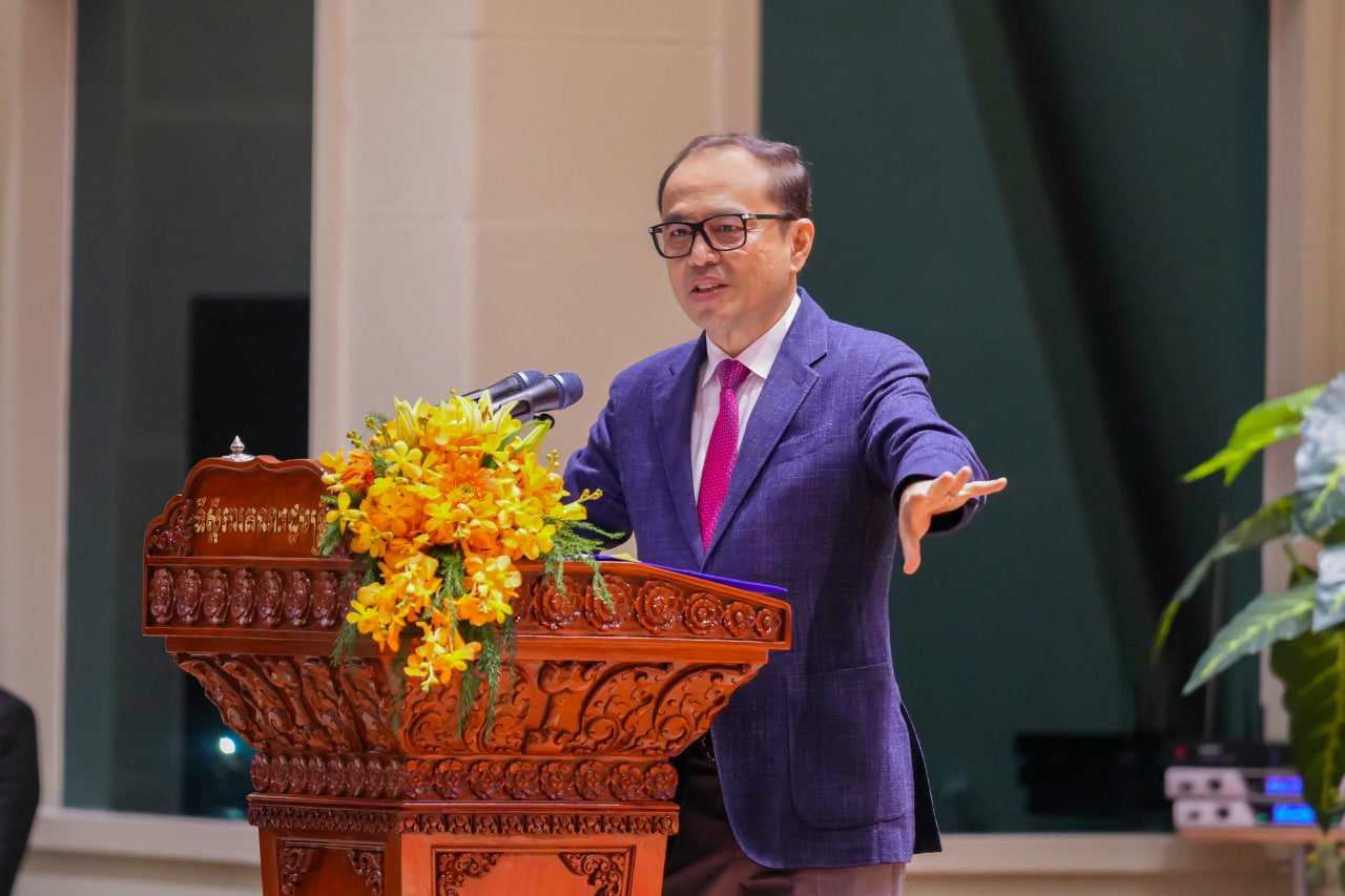 ឯកឧត្តមឧបនាយករដ្ឋមន្រ្តីប្រចាំការ វង្សី វិស្សុត