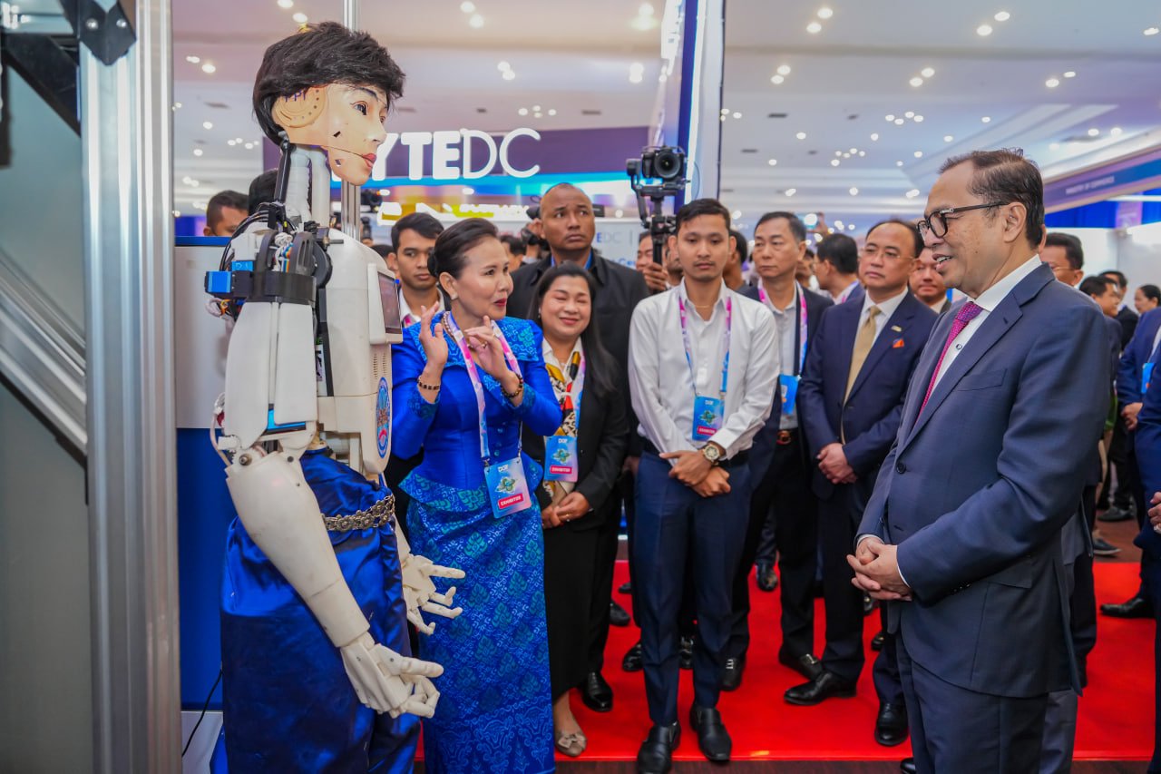 ឯកឧត្តមឧបនាយករដ្ឋមន្ត្រីប្រចាំការ វង្សី វិស្សុត