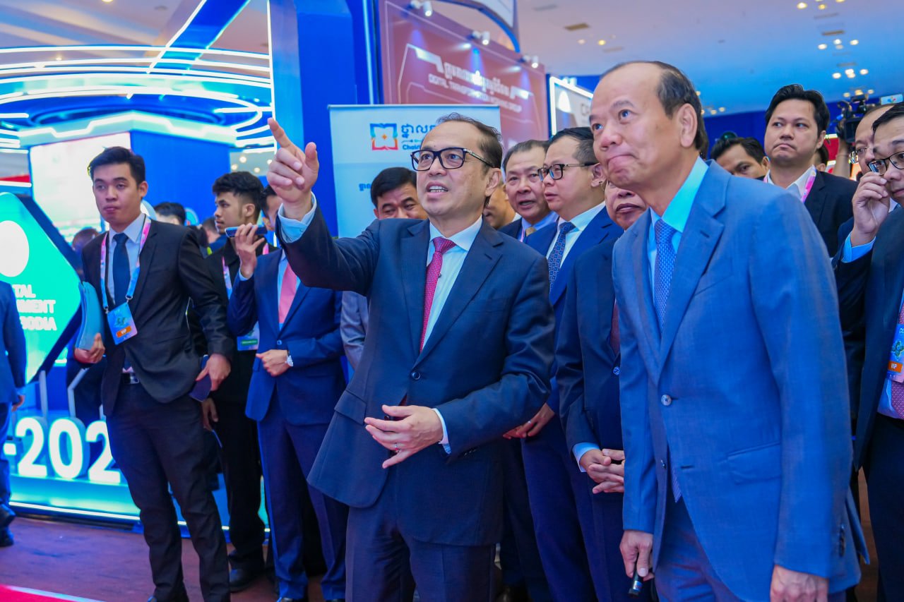 ឯកឧត្តមឧបនាយករដ្ឋមន្ត្រីប្រចាំការ វង្សី វិស្សុត