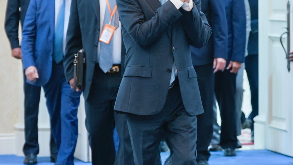 ឯកឧត្តមឧបនាយករដ្ឋមន្រ្តីប្រចាំការ វង្សី វិស្សុត