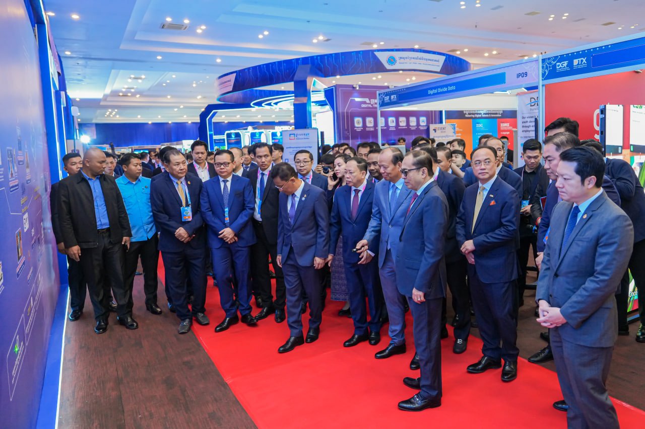 ឯកឧត្តមឧបនាយករដ្ឋមន្ត្រីប្រចាំការ វង្សី វិស្សុត