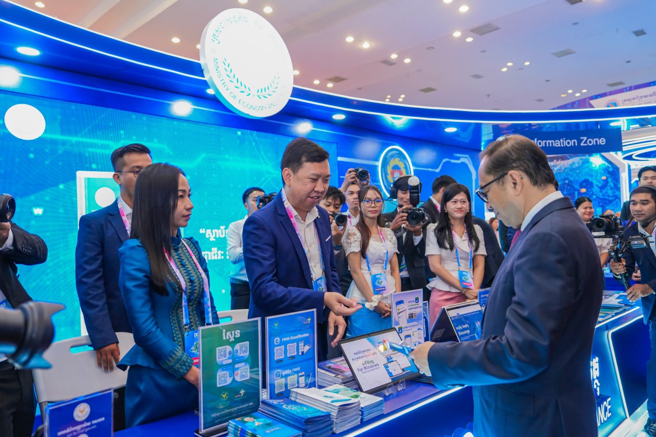 ឯកឧត្តមឧបនាយករដ្ឋមន្ត្រីប្រចាំការ វង្សី វិស្សុត