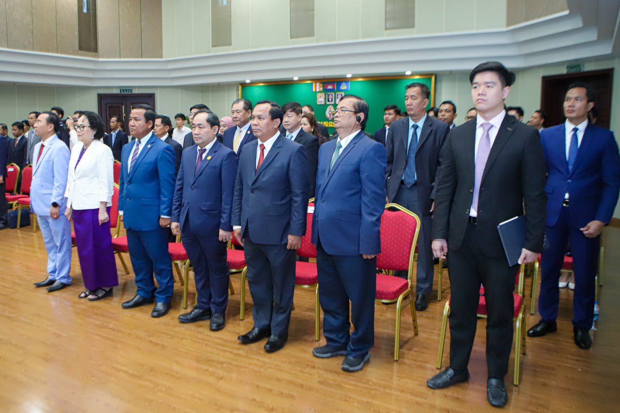 ឯកឧត្តមឧបនាយករដ្ឋមន្ត្រីប្រចាំការ វង្សី វិស្សុត