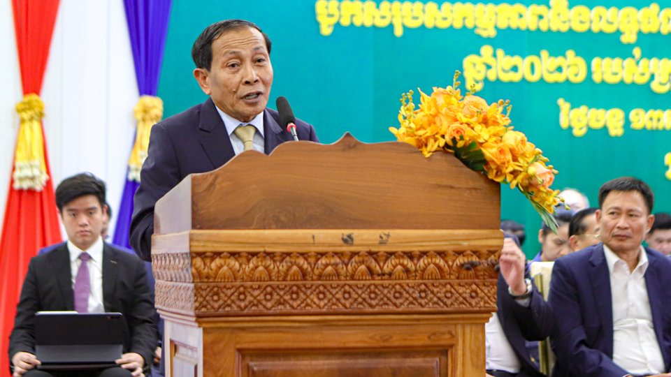 ឧបនាយករដ្ឋមន្ត្រីប្រចាំការ វង្សី វិស្សុត