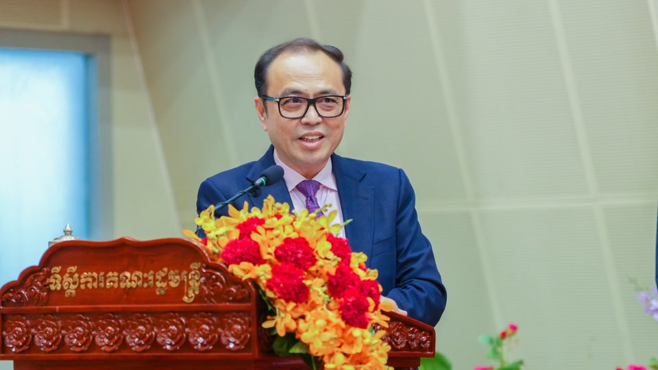 ឯកឧត្តម វង្សី វិស្សុត