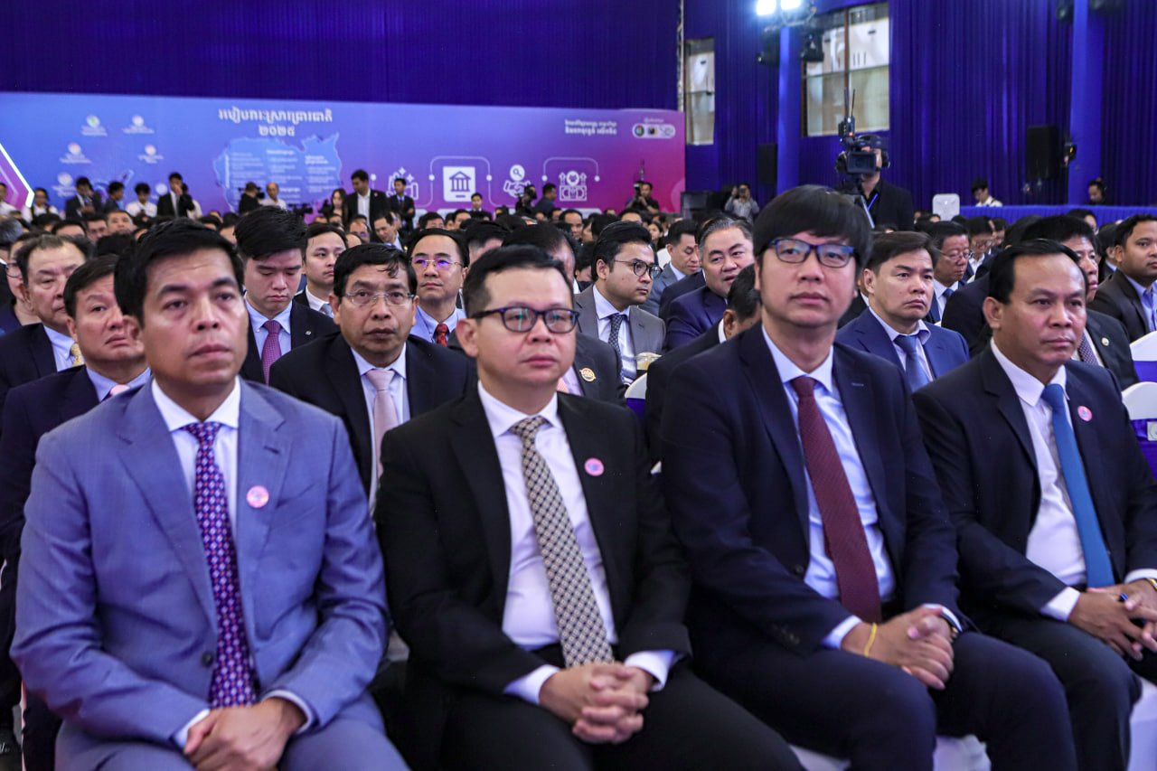 ឯកឧត្តមឧបនាយករដ្ឋមន្រ្តីប្រចាំការ វង្សី វិស្សុត