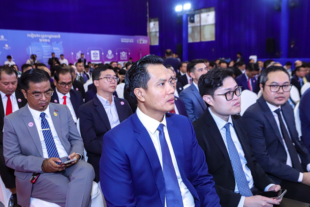 ឯកឧត្តមឧបនាយករដ្ឋមន្រ្តីប្រចាំការ វង្សី វិស្សុត