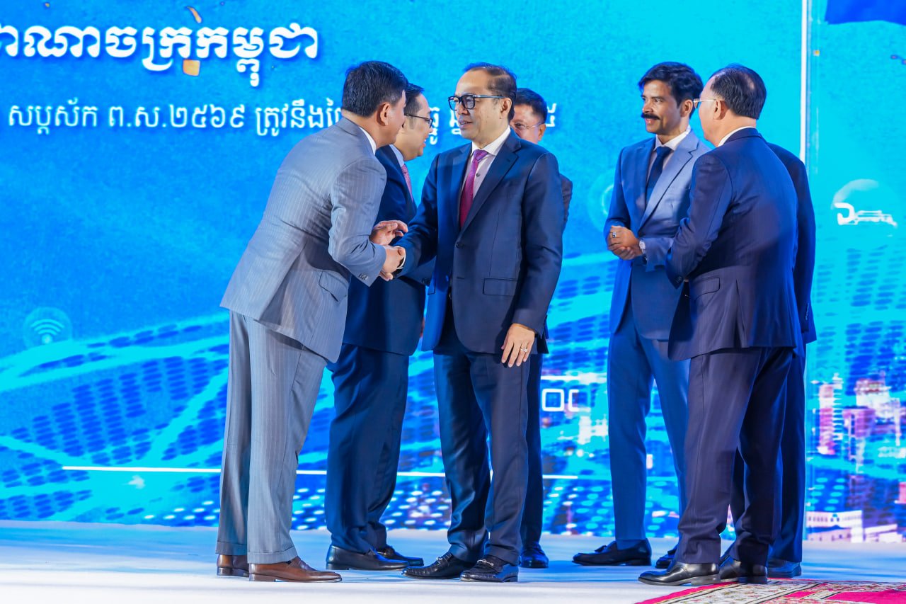 ឯកឧត្តមឧបនាយករដ្ឋមន្ត្រីប្រចាំការ វង្សី វិស្សុត