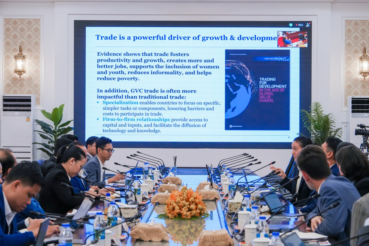 ឯកឧត្តមឧបនាយករដ្ឋមន្ត្រីប្រចាំការ វង្សី វិស្សុត