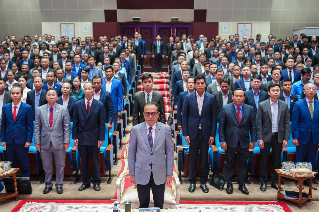 ឯកឧត្តមឧបនាយករដ្ឋមន្រ្តីប្រចាំការ វង្សី វិស្សុត