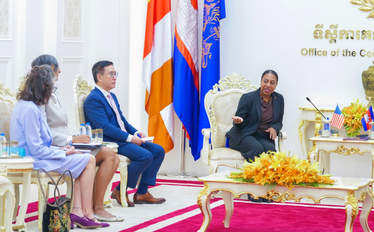 ឯកឧត្តមឧបនាយករដ្ឋមន្ត្រីប្រចាំការ វង្សី វិស្សុត