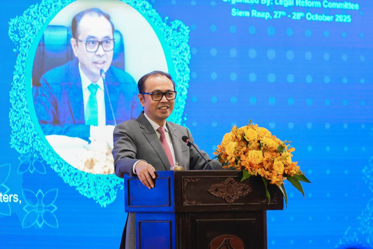 ឯកឧត្តមឧបនាយករដ្ឋមន្រ្តីប្រចាំការ វង្សី វិស្សុត