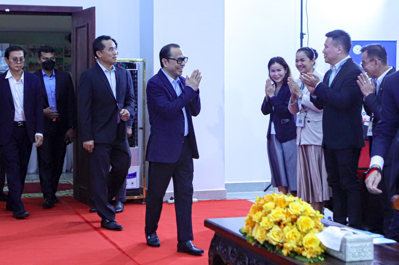 ឯកឧត្ដមឧបនាយករដ្ឋមន្រ្តីប្រចាំការ វង្សី វិស្សុត