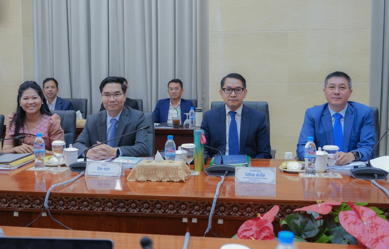 ឯកឧត្តមឧបនាយករដ្ឋមន្រ្តីប្រចាំការ វង្សី វិស្សុត