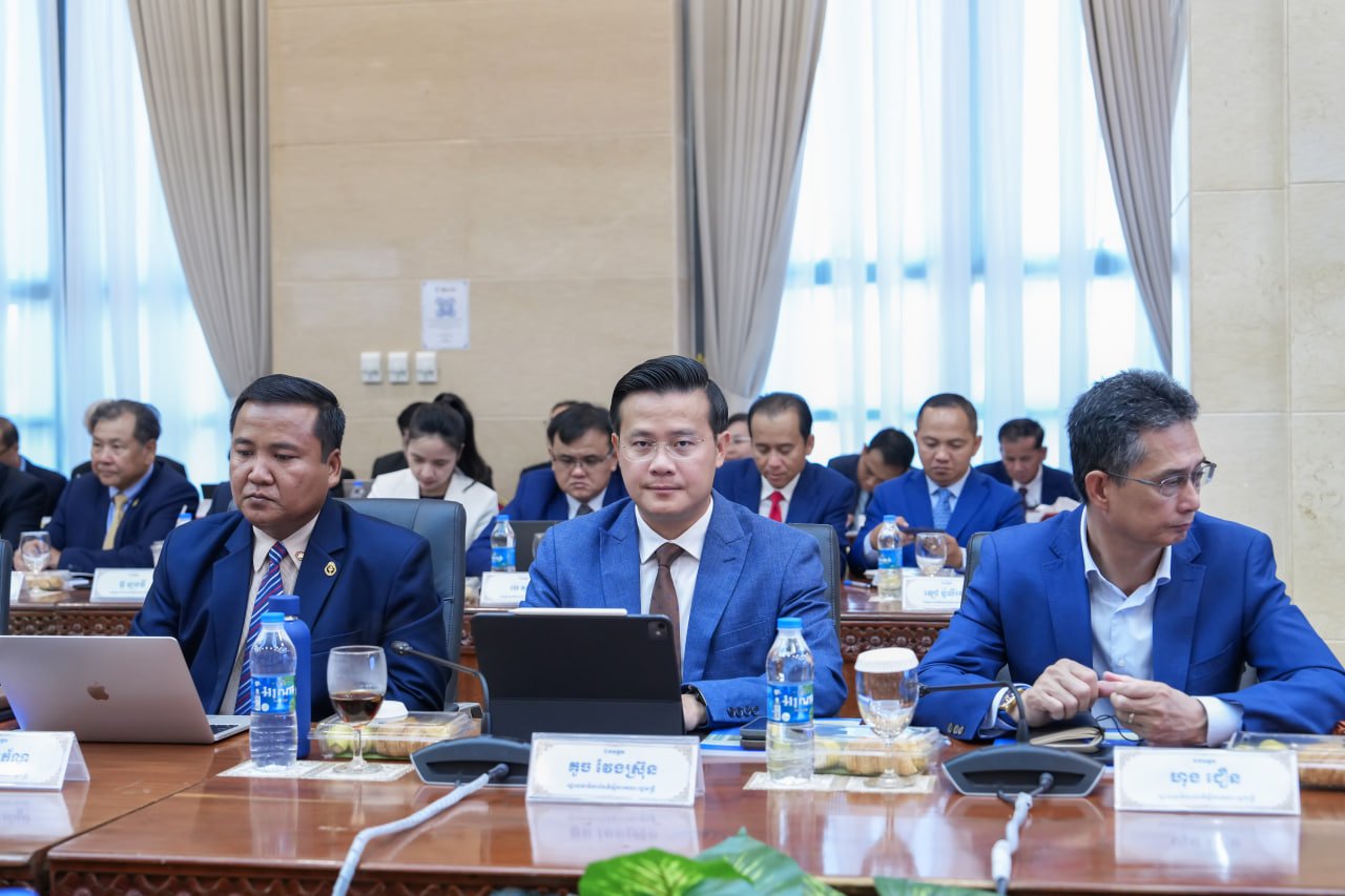 ឯកឧត្តមឧបនាយករដ្ឋមន្រ្តីប្រចាំការ វង្សី វិស្សុត