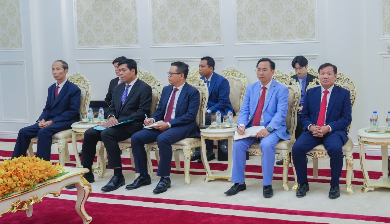 ឯកឧត្តមឧបនាយករដ្ឋមន្ត្រីប្រចាំការ វង្សី វិស្សុត