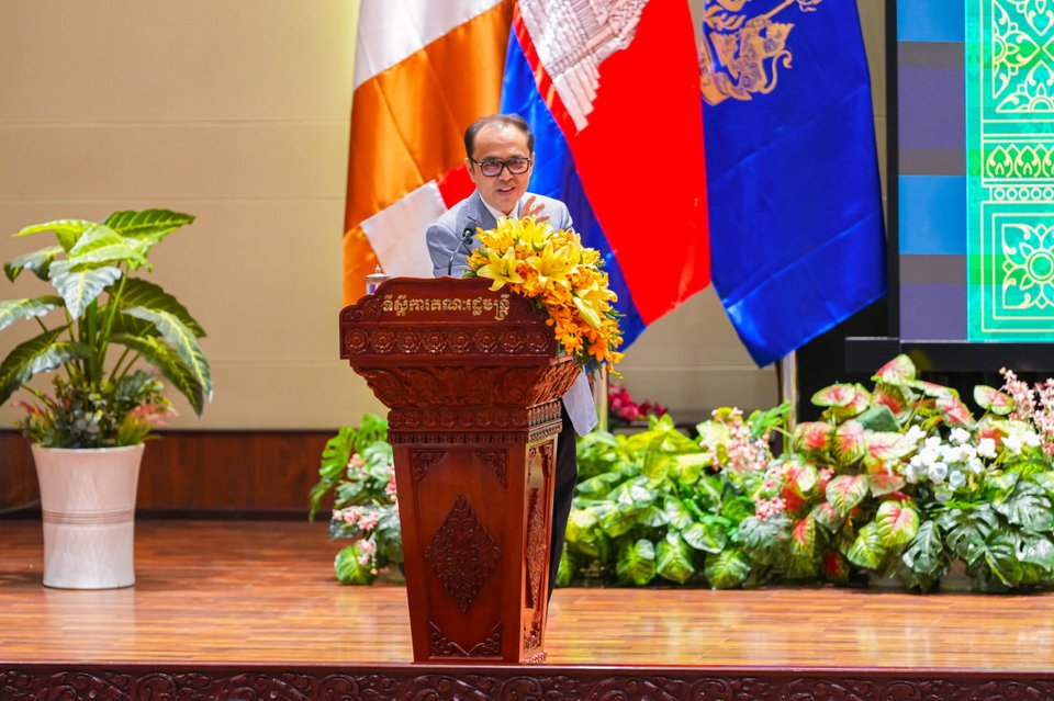 ឯកឧត្តមឧបនាយករដ្ឋមន្រ្តីប្រចាំការ វង្សី វិស្សុត