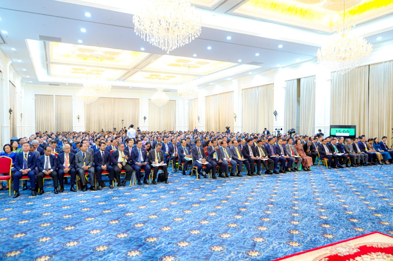 ឯកឧត្តមឧបនាយករដ្ឋមន្រ្តីប្រចាំការ វង្សី វិស្សុត