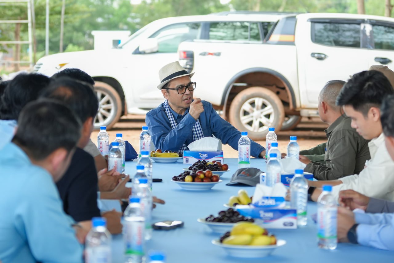 ឯកឧត្តមឧបនាយករដ្ឋមន្រ្តីប្រចាំការ វង្សី វិស្សុត