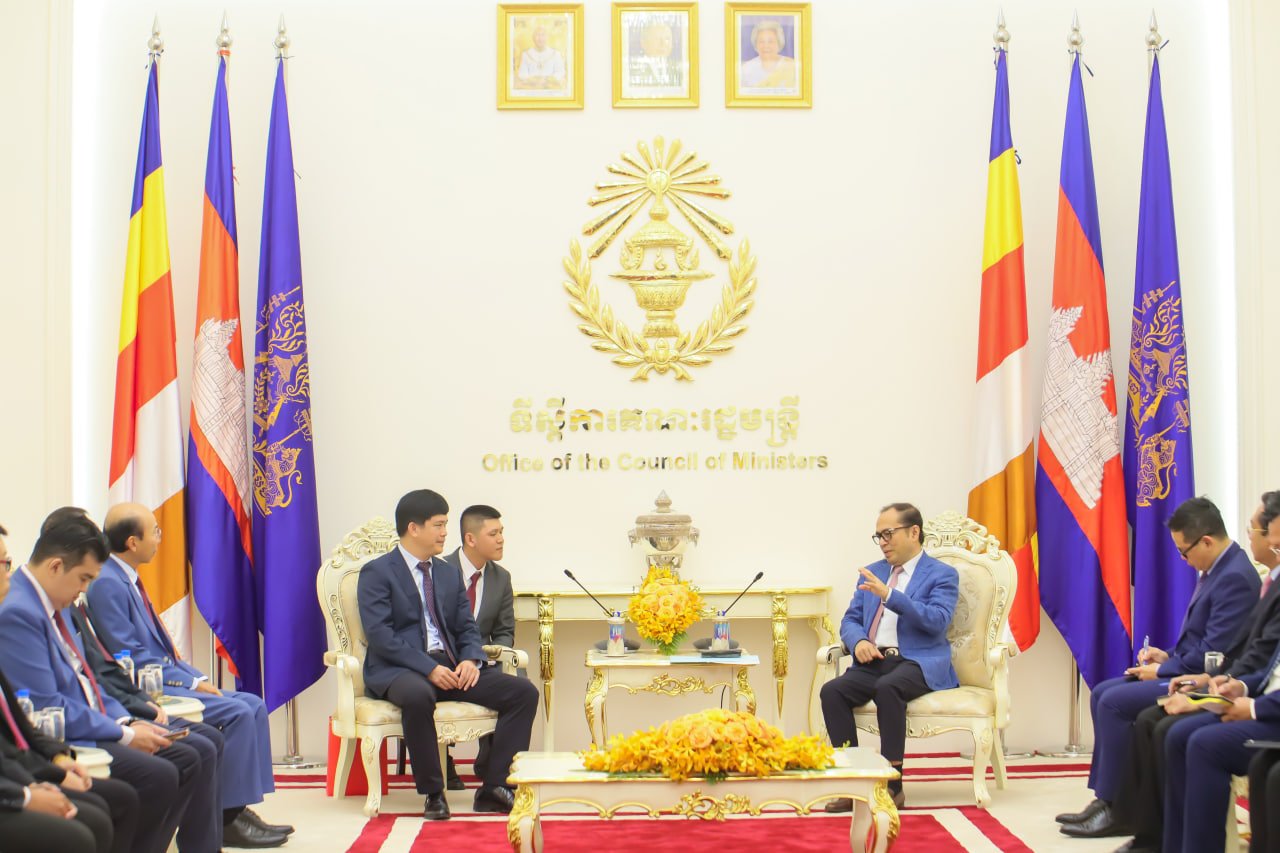 ឧបនាយករដ្ឋមន្ត្រីប្រចាំការ វង្សី វិស្សុត