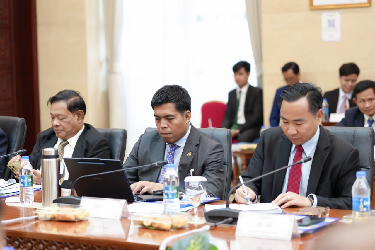 ឯកឧត្តមឧបនាយករដ្ឋមន្រ្តីប្រចាំការ វង្សី វិស្សុត