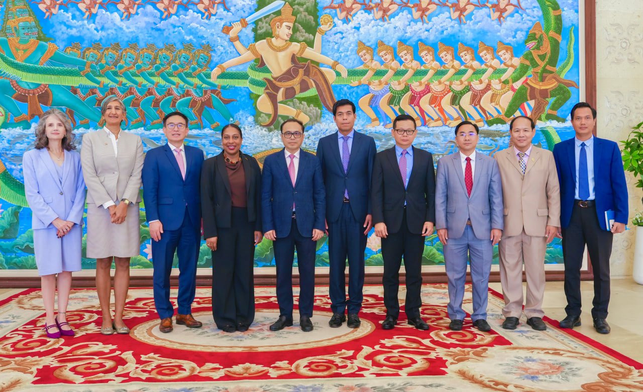 ឯកឧត្តមឧបនាយករដ្ឋមន្ត្រីប្រចាំការ វង្សី វិស្សុត