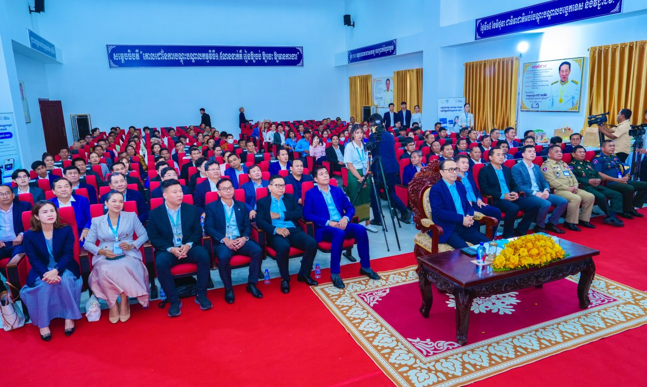 ឯកឧត្ដមឧបនាយករដ្ឋមន្រ្តីប្រចាំការ វង្សី វិស្សុត