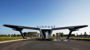 VinFast ជាក្រុមហ៊ុន​បុត្រ​សម្ព័ន្ធ​របស់ Vingroup ដែល​ផលិតរថយន្ត​ នៅវៀតណាម។